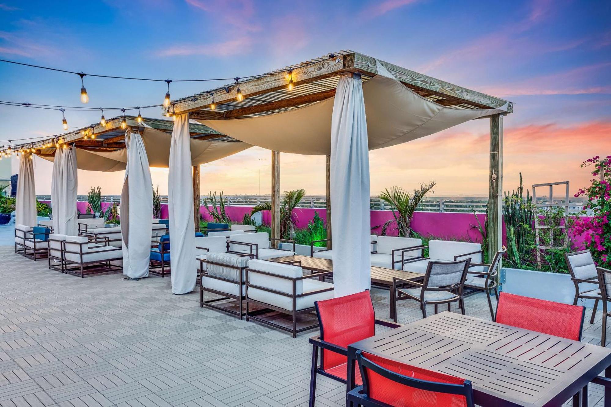 Serena Hotel Aventura Miami, Tapestry Collection By Hilton ภายนอก รูปภาพ