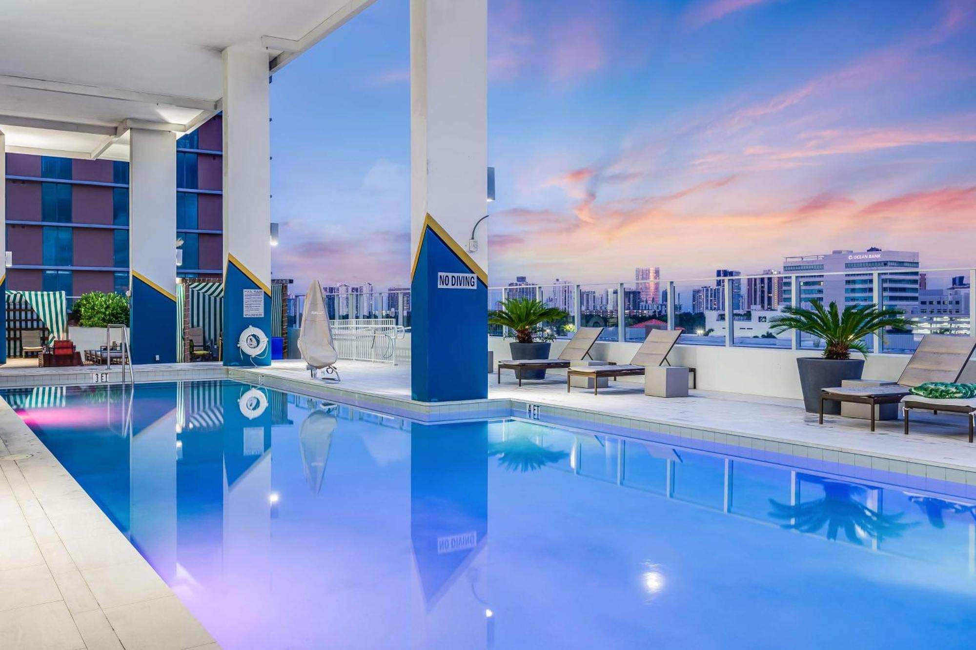 Serena Hotel Aventura Miami, Tapestry Collection By Hilton ภายนอก รูปภาพ